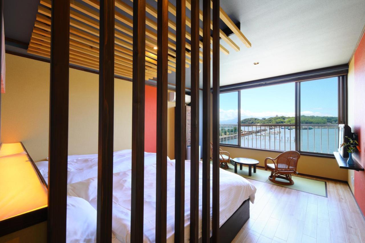 Hotel Tsuru No Oyado Tsurusou Tara Esterno foto