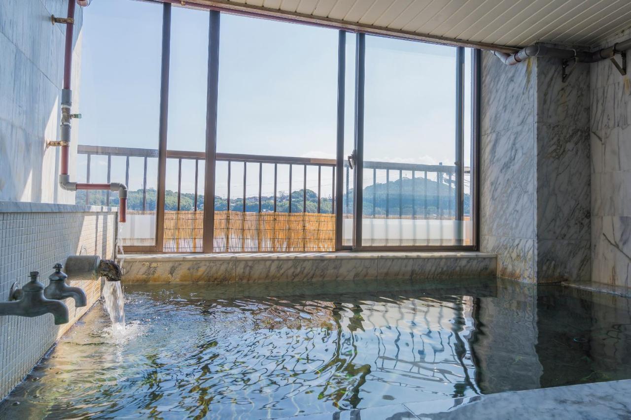 Hotel Tsuru No Oyado Tsurusou Tara Esterno foto