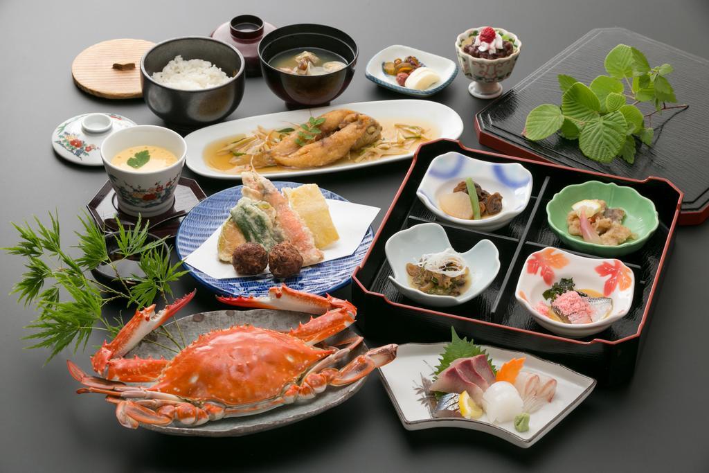 Hotel Tsuru No Oyado Tsurusou Tara Esterno foto